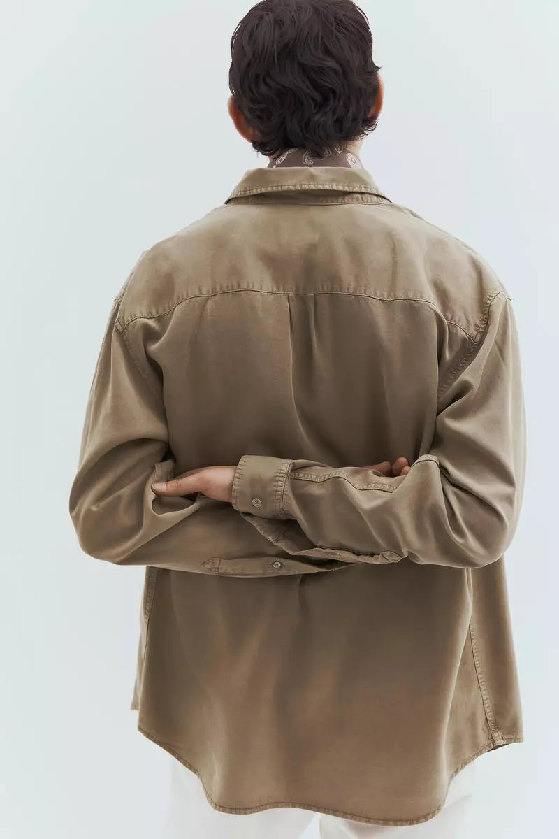 Loose Fit Button-down shirt