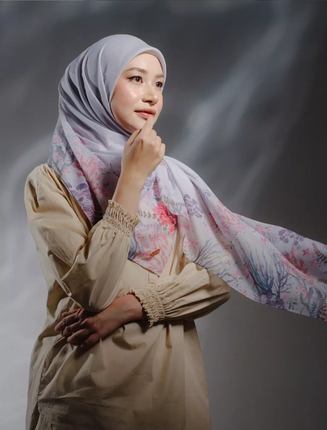 MARINA Scarf Silver Grey - Kerudung Hijab Segiempat Motif With BOX - Bahan Voal Premium - Ukuran 115x115
