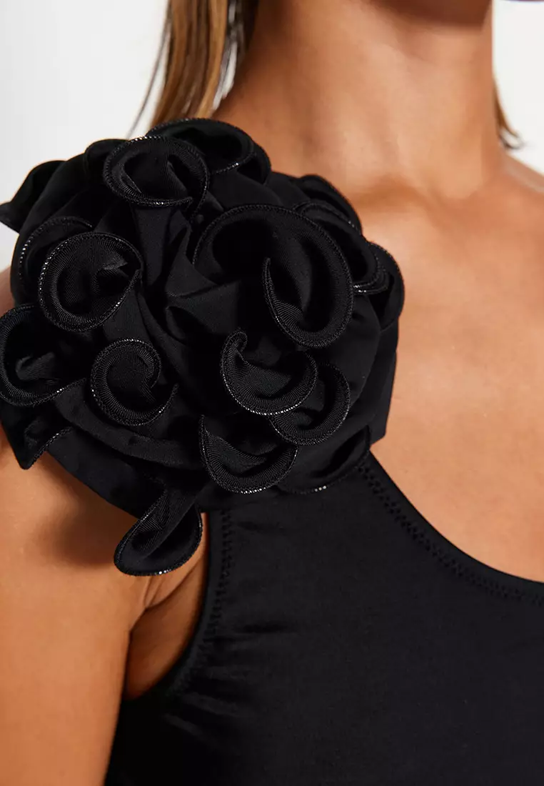 Trendyol Black One-Shoulder Floral Appliques Bikini Top 2024, Buy Trendyol  Online