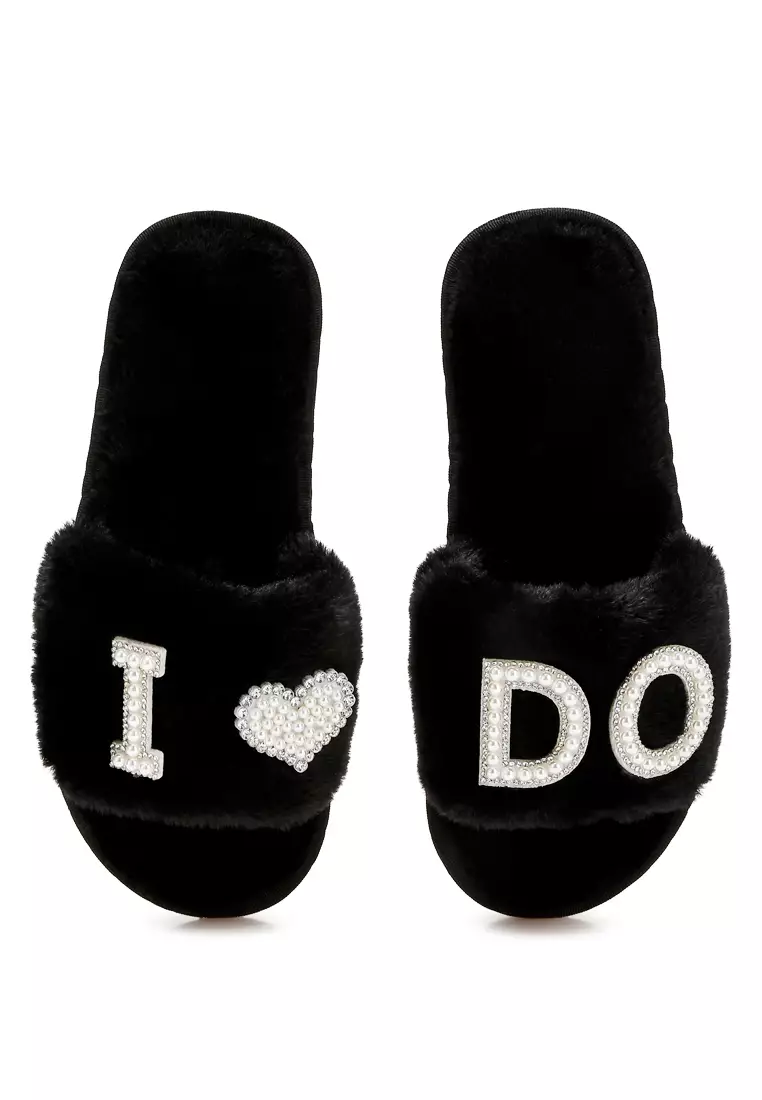 Slider Bulu Warna Hitam