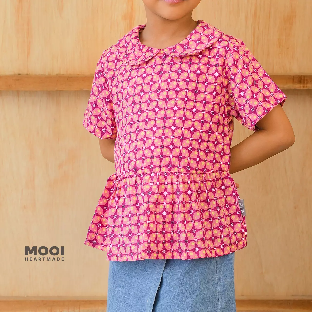 Mooi Atasan Batik Anak Perempuan Aruna Batik Top - Spring Green