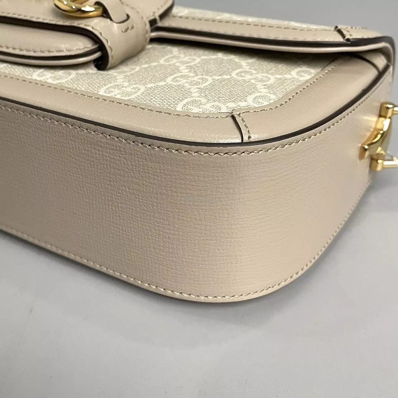 Jual Gucci [PRELOVED] Gucci Horsebit 1955 Beige & White Coated Canvas