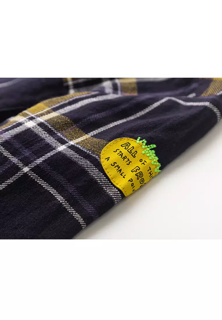 Long Sleeve Shirt With Graphic Printed Sleeve