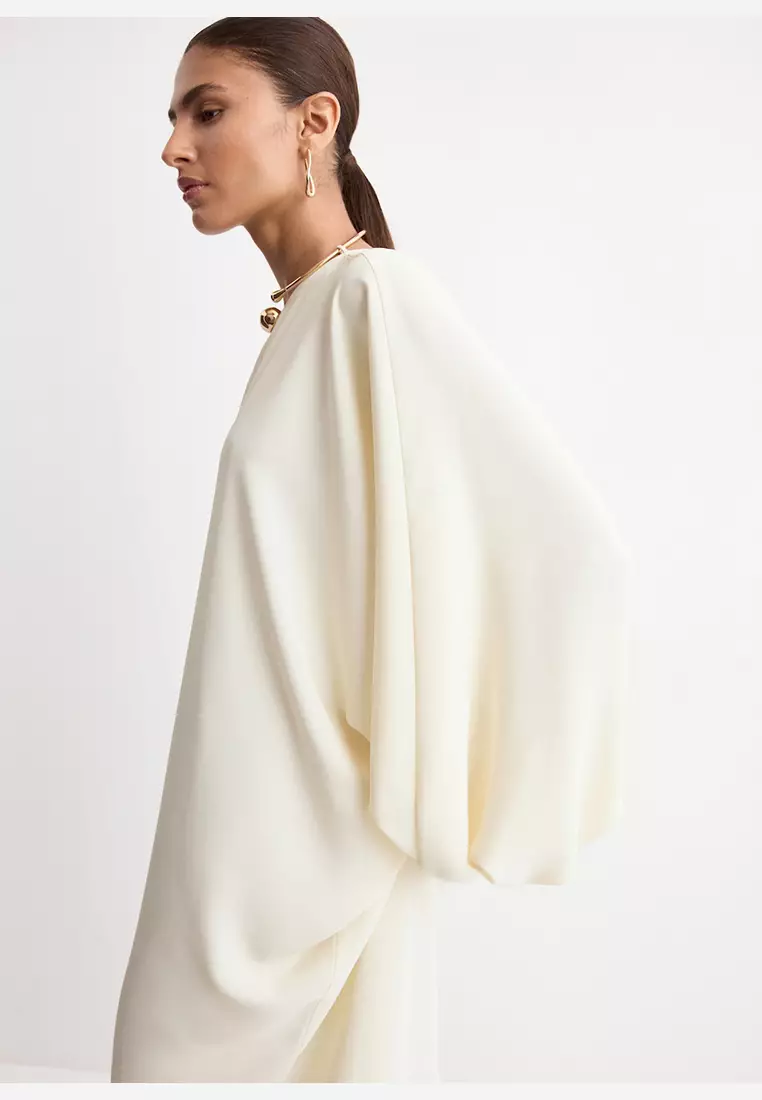 連帽連身裙配泡泡袖