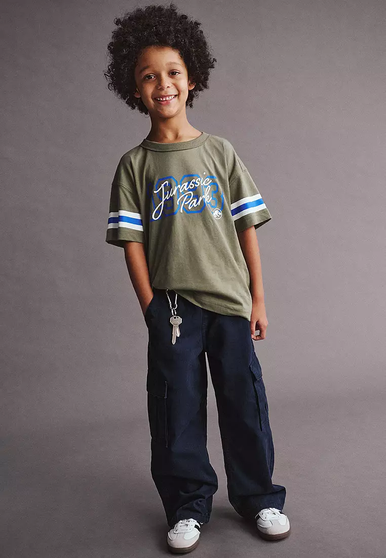 Licensed Drop Shoulder Short Sleeves Tee