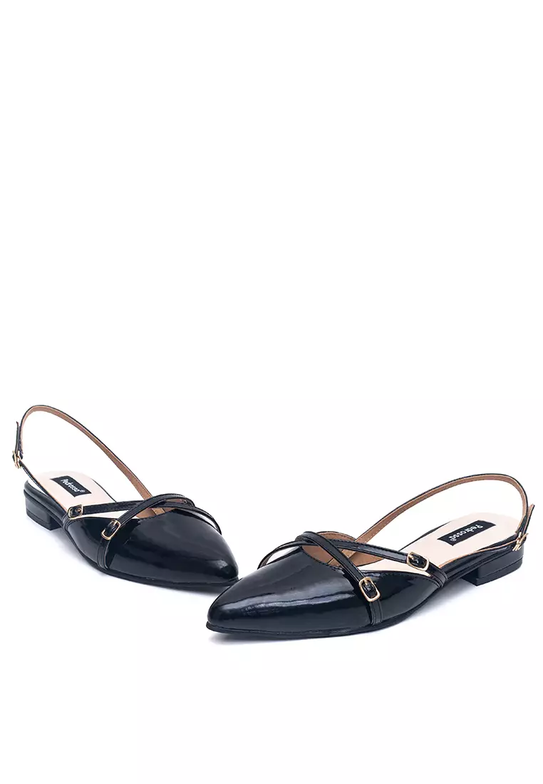 Scarlet Flat Sandals Mules in Black