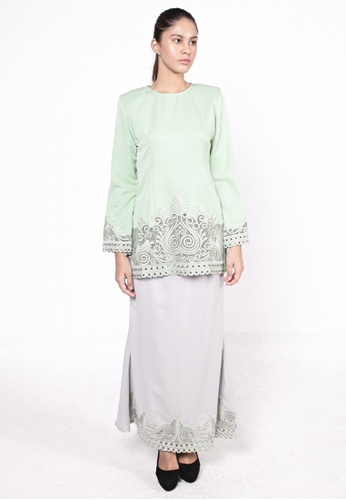 Camellia Kurung Mint Green from HESHDITY in Green