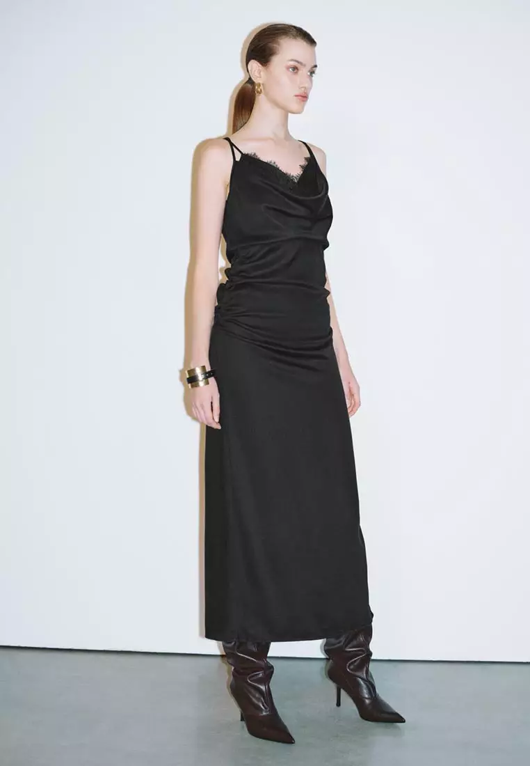 UR春季新款女装魅力蕾丝荡领吊带休闲连衣裙UWG850022