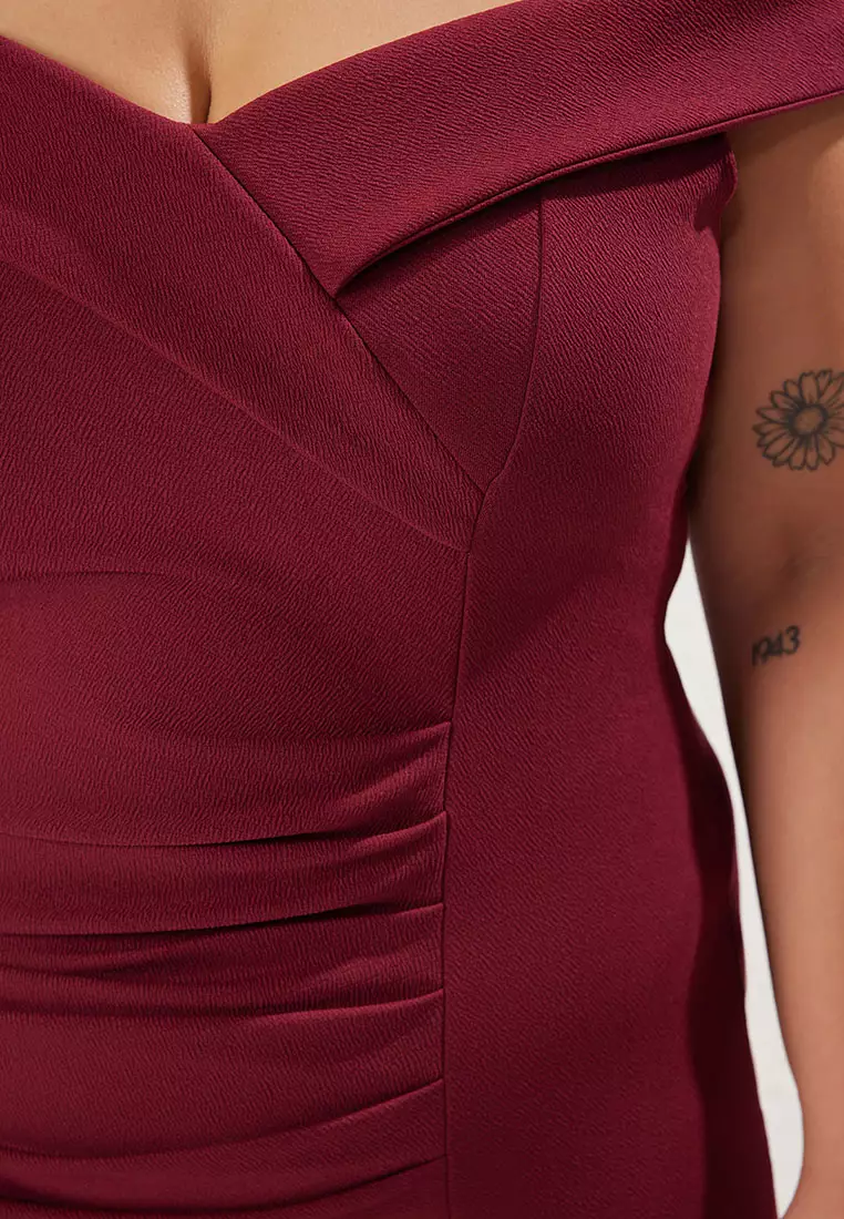 Plus Size Bodycon Shirred Dress