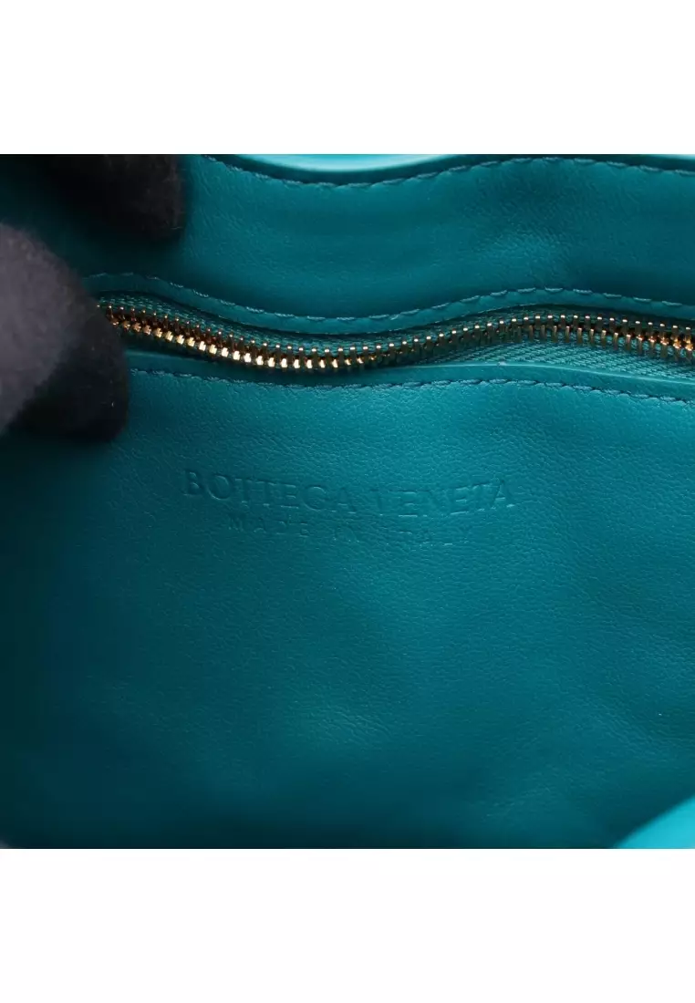 Pre-Loved BOTTEGA VENETA padet cassette Intrecciato Shoulder bag leather green