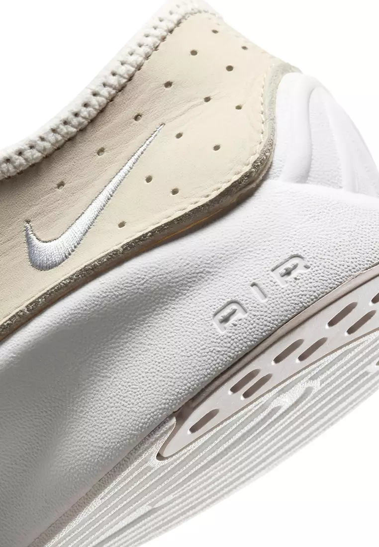 Air Superfly Shoes