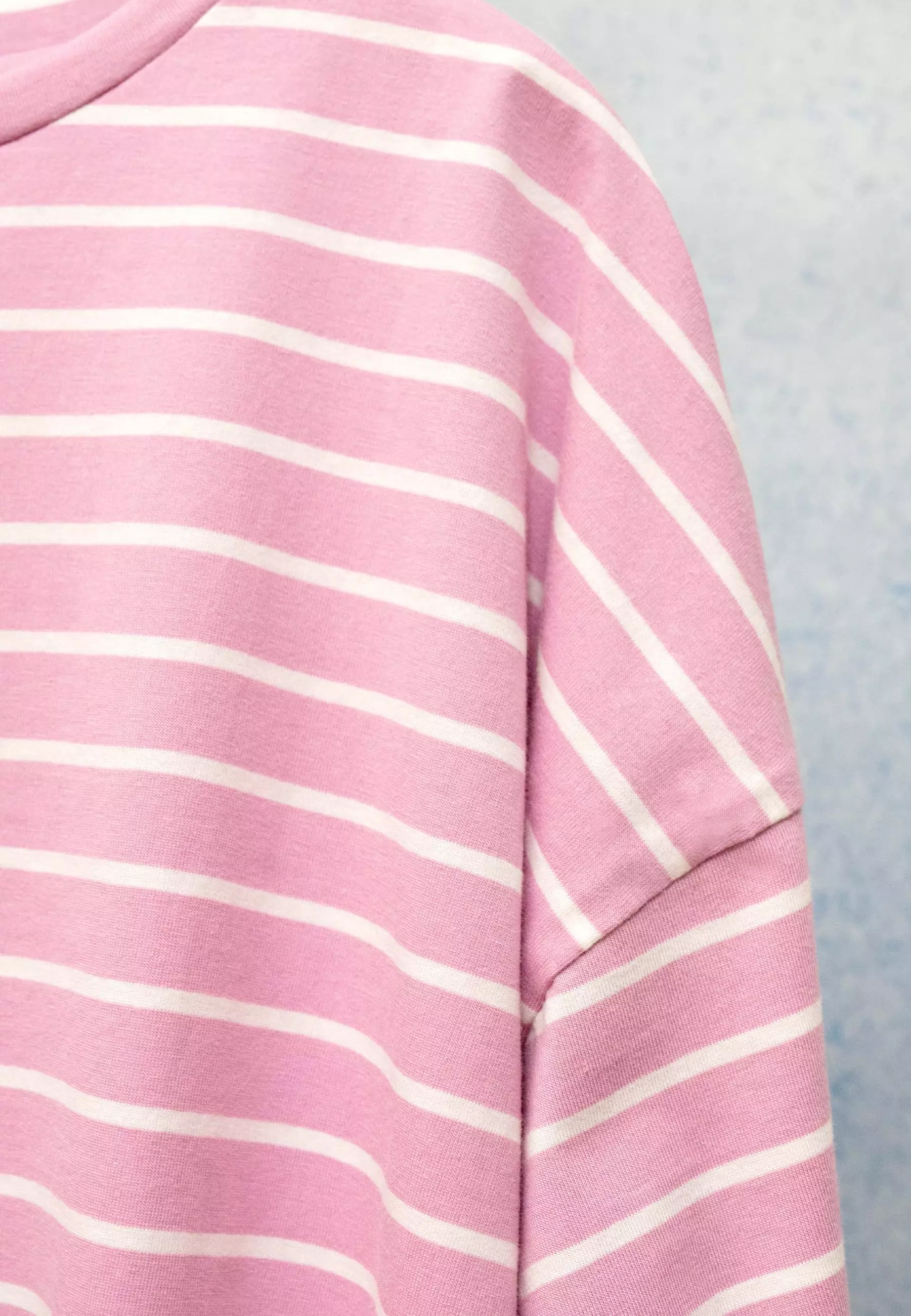 HijabChic Athaya Dusty Pink and White Top - Atasan Kaos Stripe Simple Daily Katun Lembut Oversize