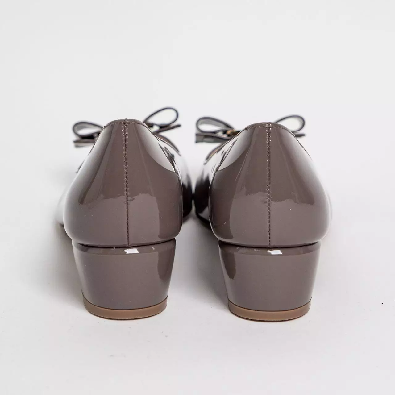 Vara Bow 30 Patent Pumps Cumin Ghw