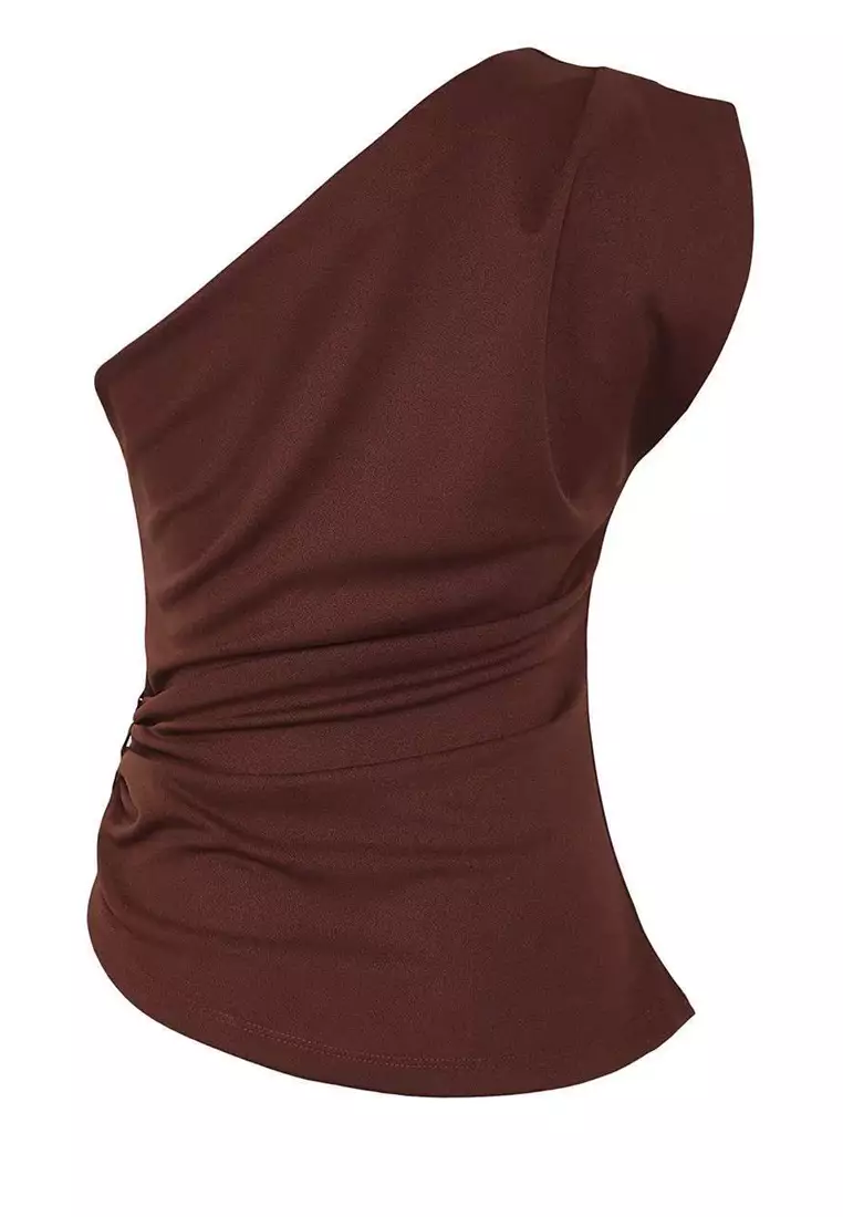 Brown Straight Boat Neck Sleeveless Knitted Scuba Crepe Party Blouse Tprss25Bz00045