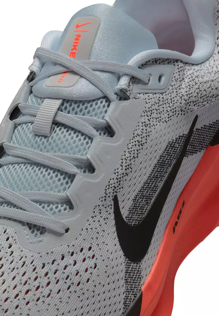 Winflo 11 Shoes