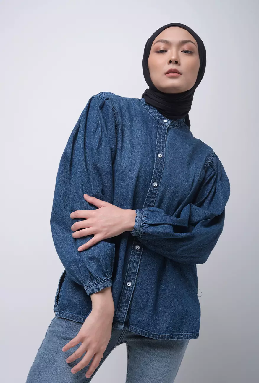 Kemeja Wanita Paula Medium Blue Chambray