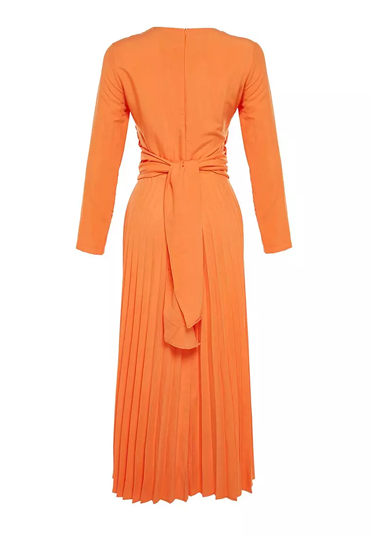 MODEST Pleated Dress