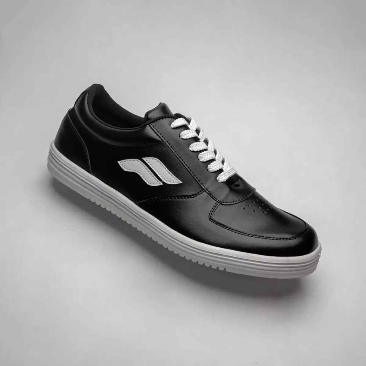 Wave Black White Men Sneaker Shoes