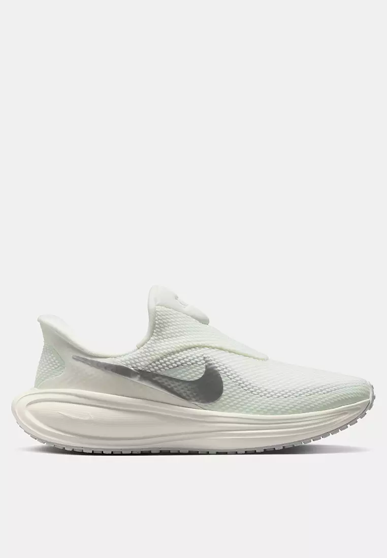 Nike Revolution 8 EasyOn Road Running Shoes