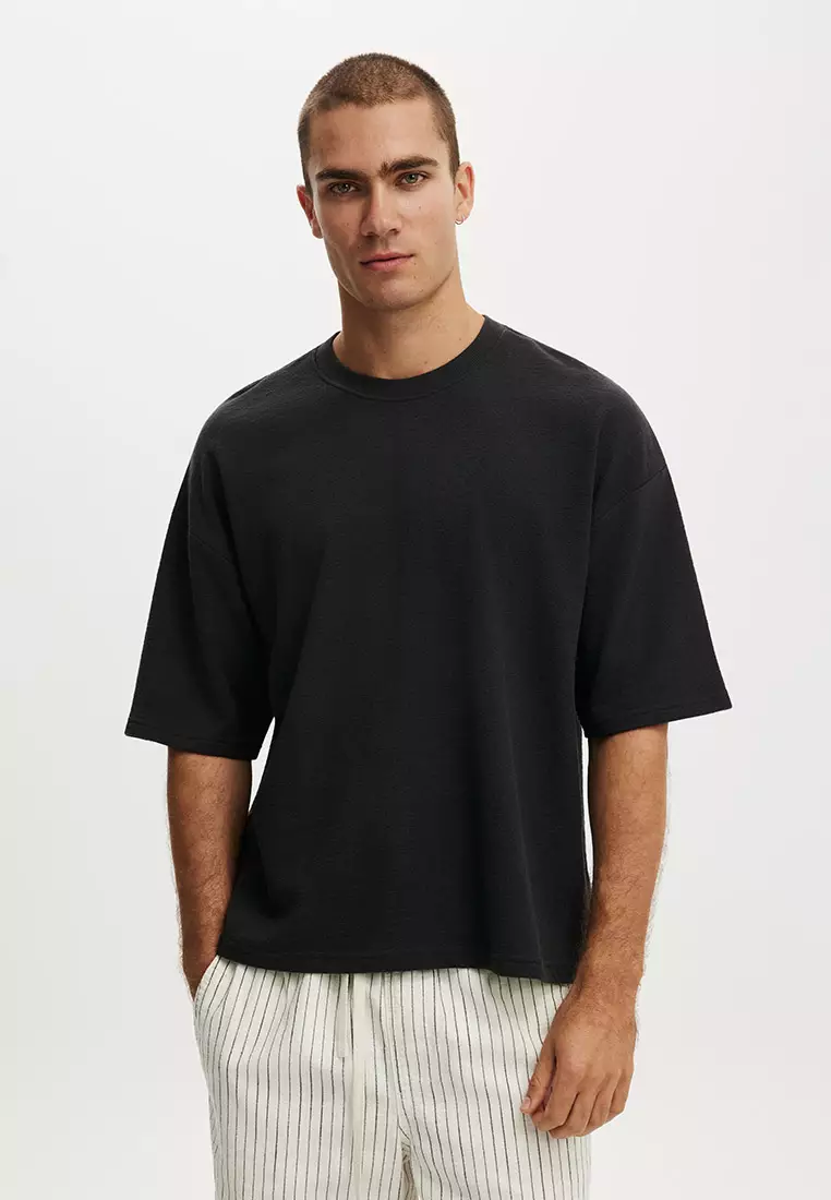 Cropped Fit T-Shirt