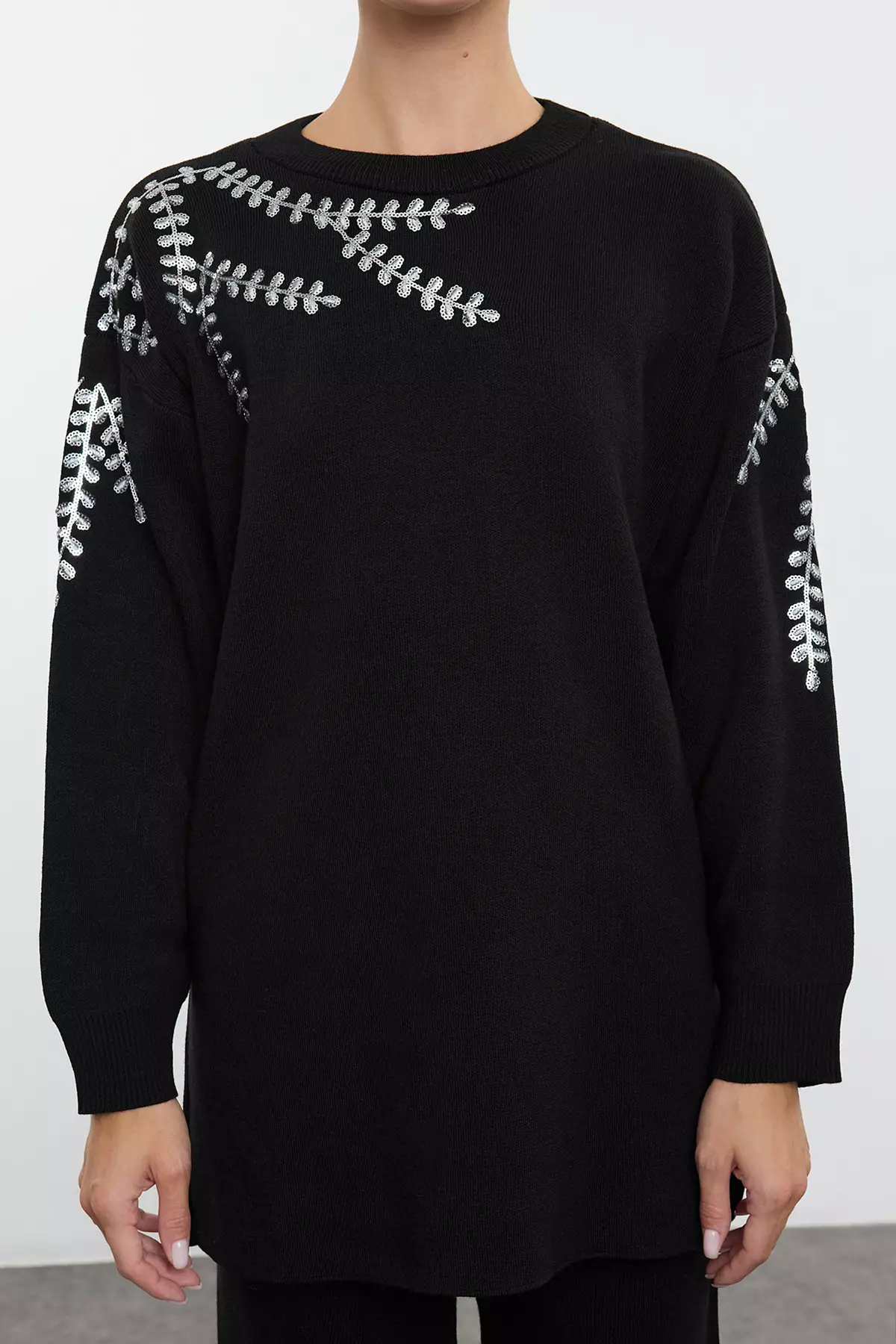 Black Sequin Embroidered Knitwear Bottom-Top Set TCTAW25US00090