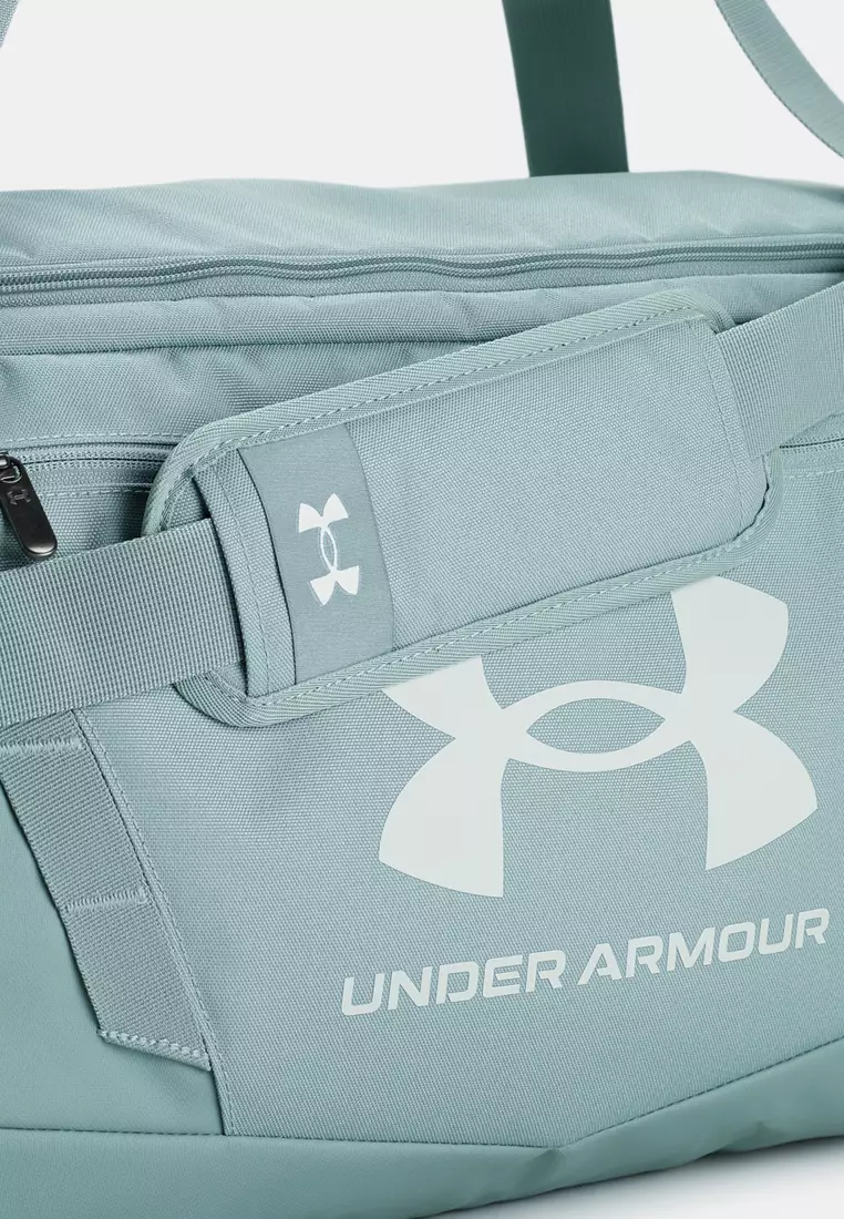 Undeniable 5.0 Medium Unisex Duffle Bag