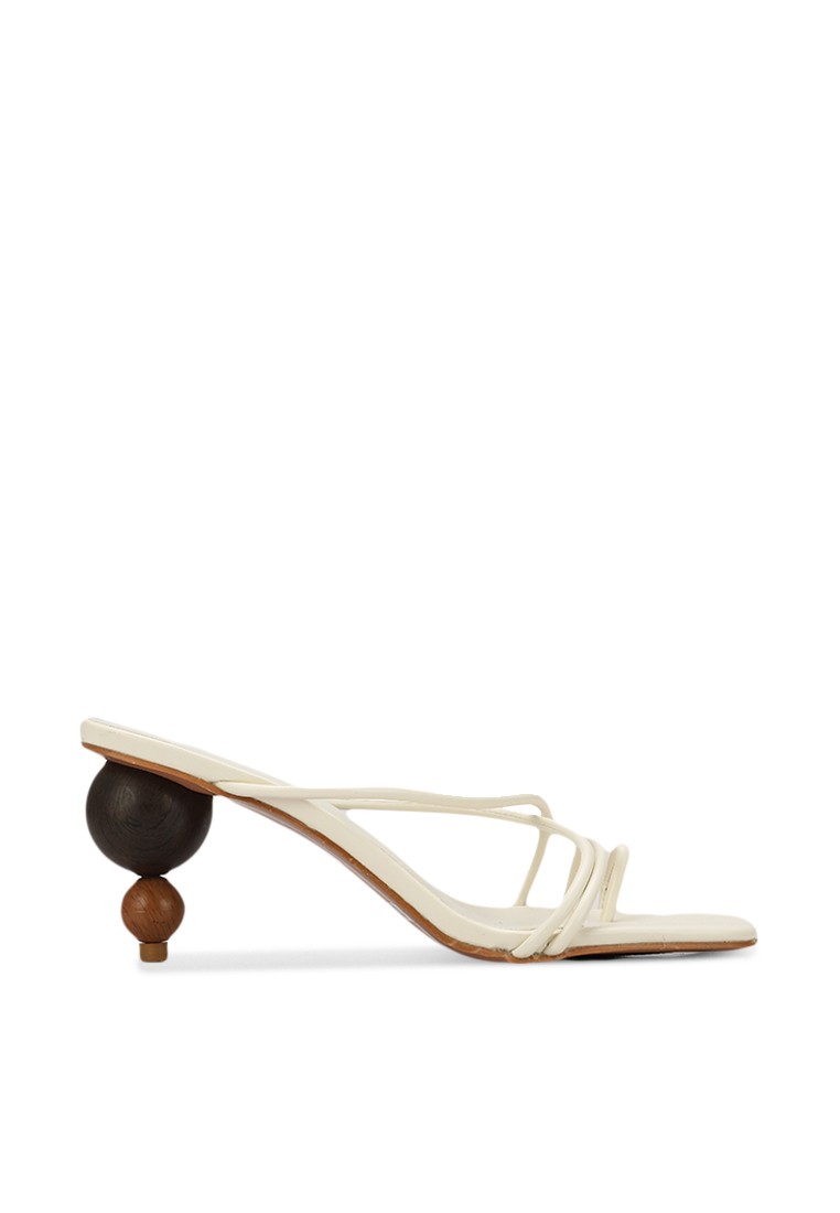 Dee Toe Ring Heels