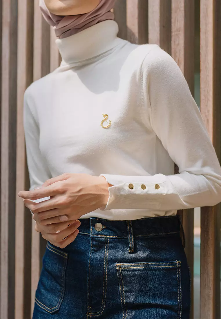 Jenna & Kaia - Kaos Turtleneck Wanita - Nafa Turtle Neck Coconut Milk