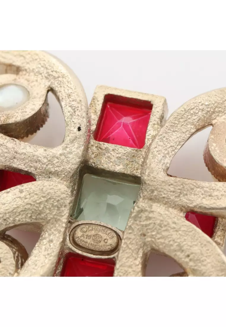 Pre-Loved Chanel coco mark butterfly brooch GP Rhinestone Fake pearl gold off white Pink red A16C