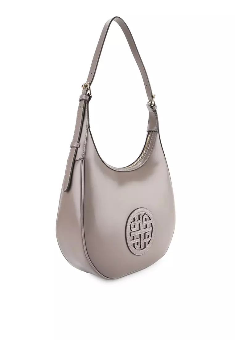 Camelia Hobo