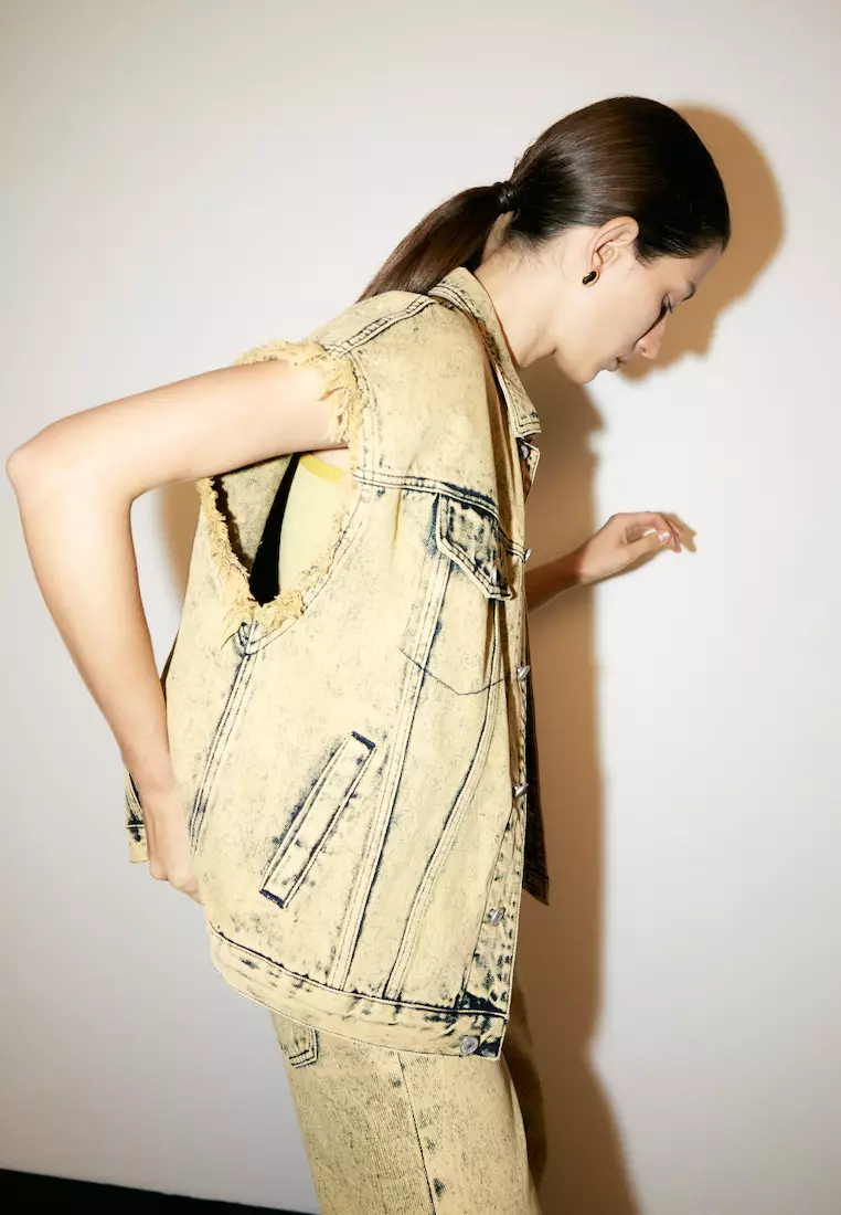 Urban Revivo Retro Sleeveless Denim Jackets 2024 Buy Urban