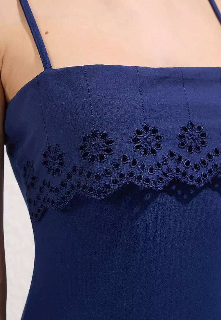 Navy Blue Embroidered Detailed Bodycone/Body Fitted Midi Knit Dress Twoss25El00356