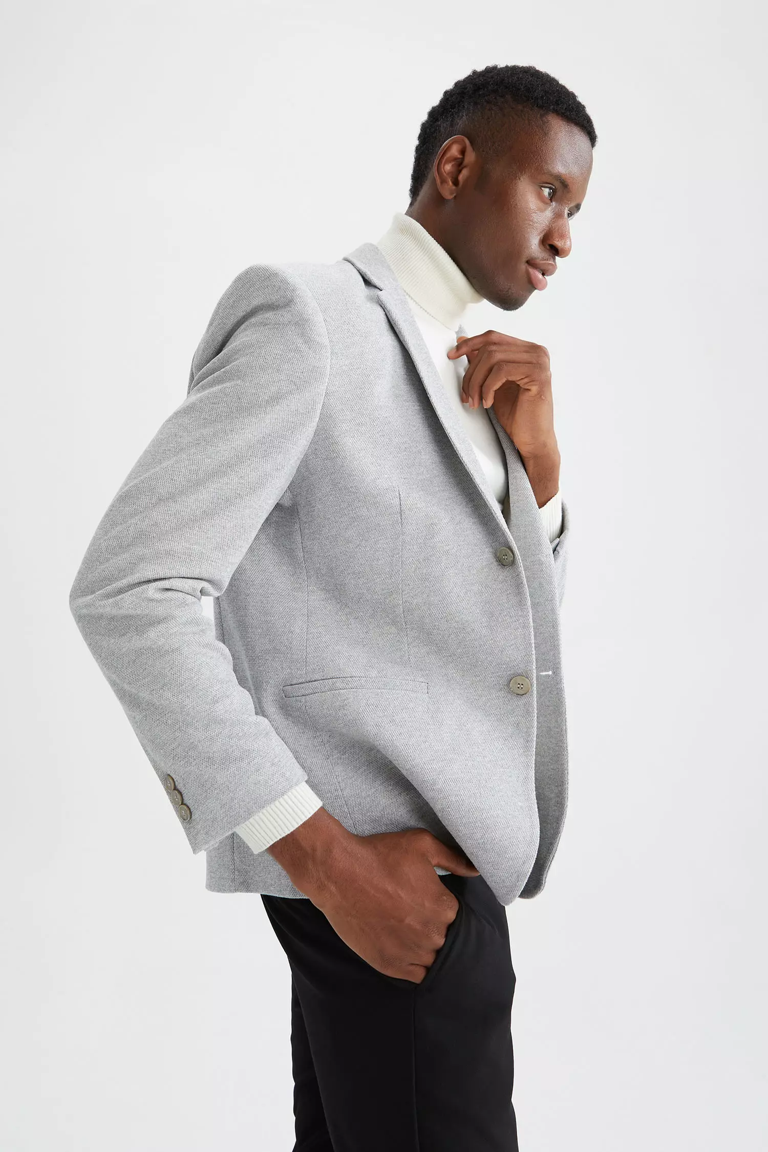 White slim hotsell fit blazer