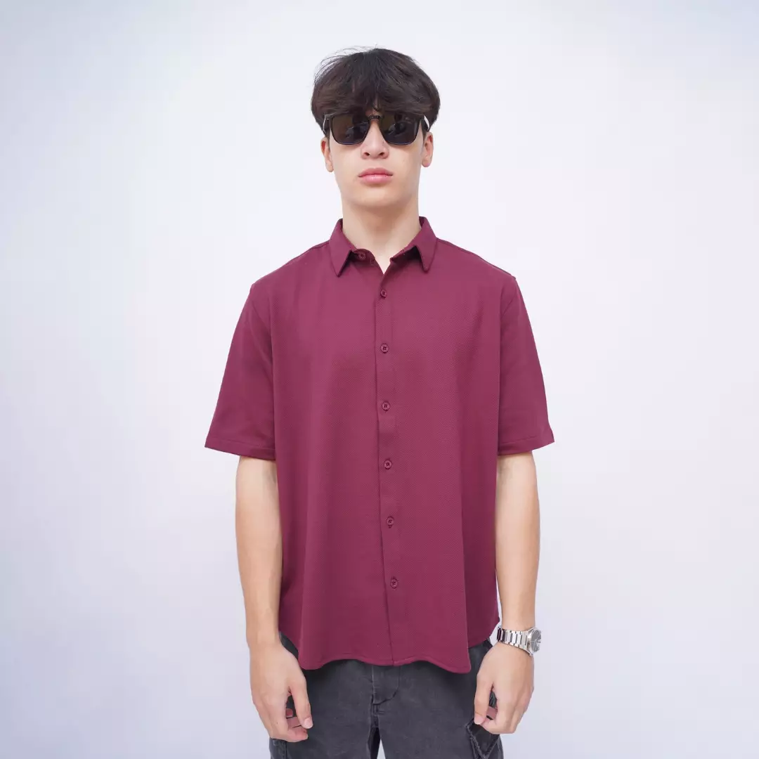 Ryusei Kemeja Reguler Kudo Twill Maroon – Kemeja dengan Tekstur Unik