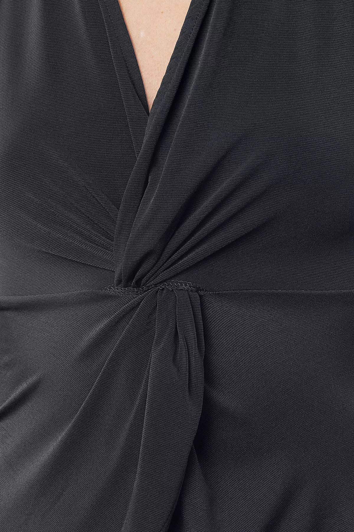 Anthracite Fitted/Body-Sit Polo Collar Flexible Knitted Blouse TWOSS24BZ00085