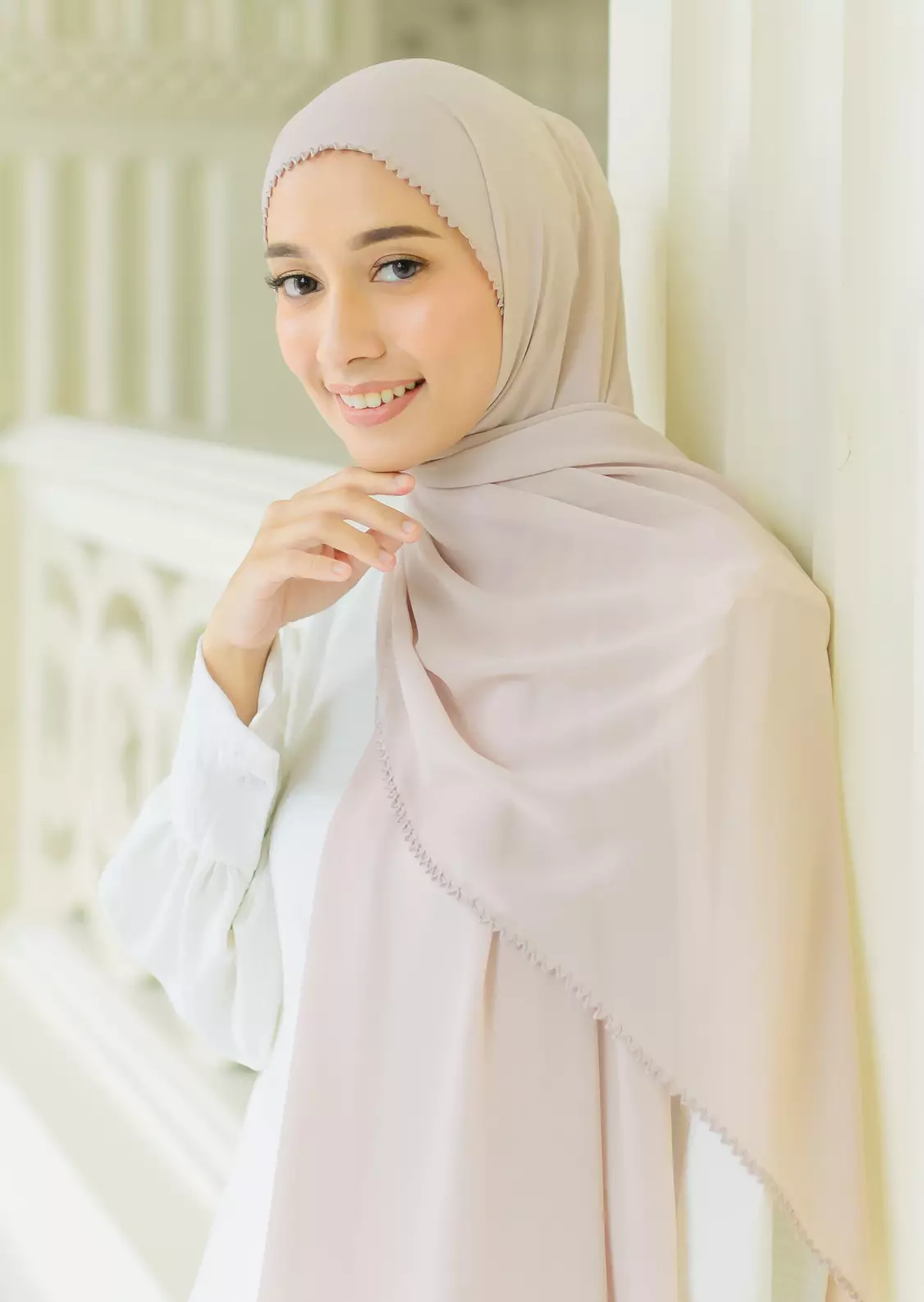 Ziza Shawl Light Cream