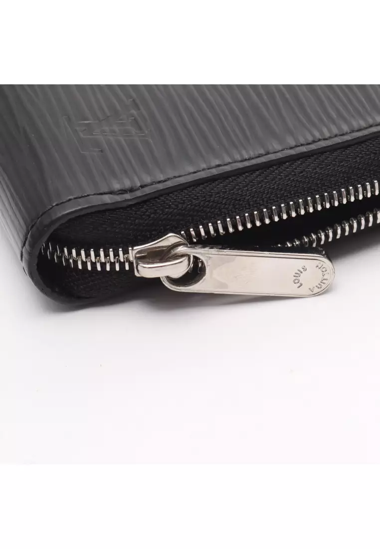 Pre-Loved Louis Vuitton zippy coin purse Epi Noir card case coin purse leather black