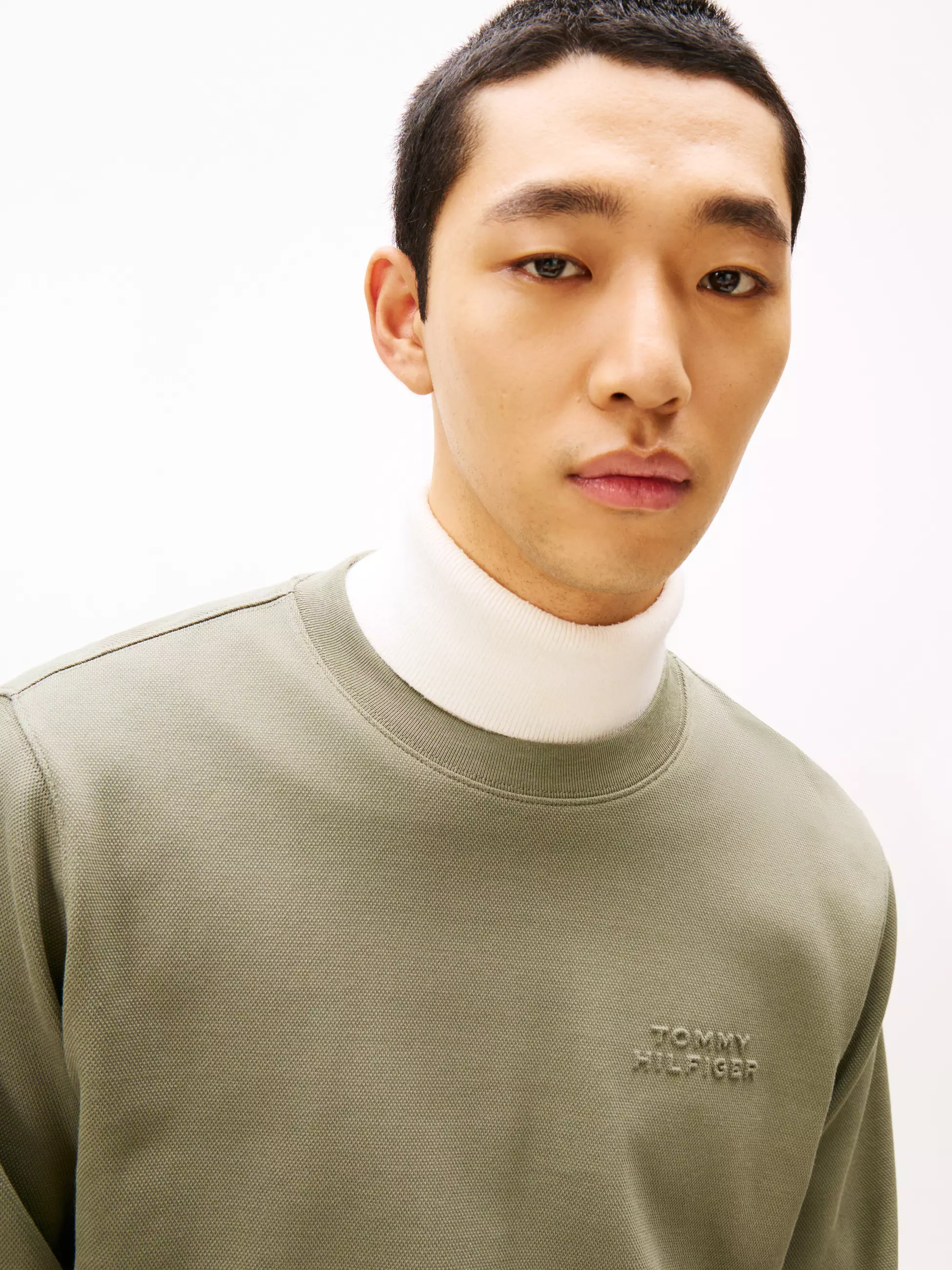 Tommy Hilfiger - Embossed Logo Sweatshirt