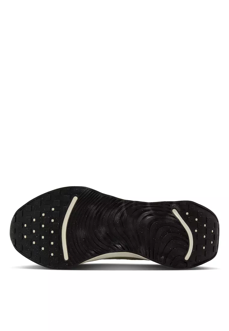 Motiva Walking Shoes