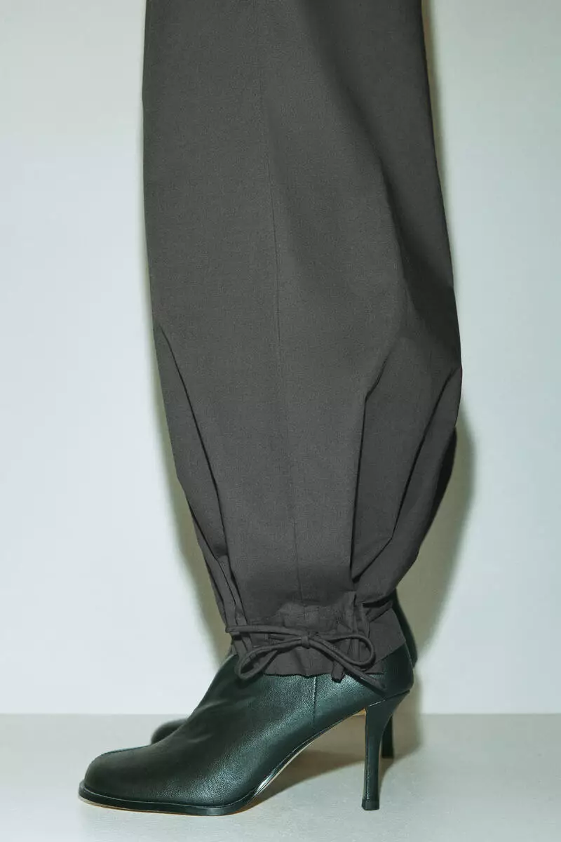 Balloon-leg poplin trousers