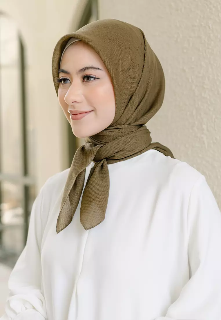 Maka Square Millitary