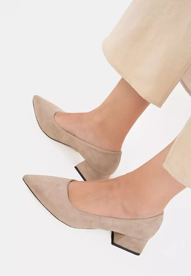 Classic Heeled Shoes