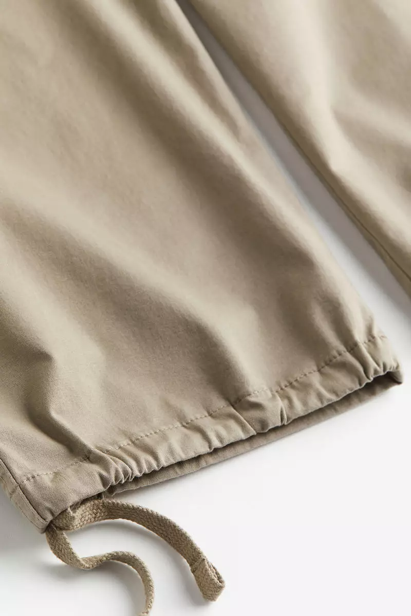 Loose Fit Cargo trousers