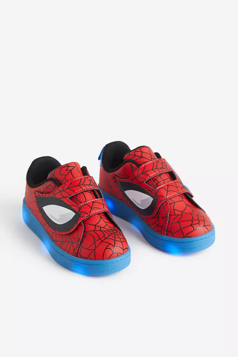 Adidas sale flashing trainers