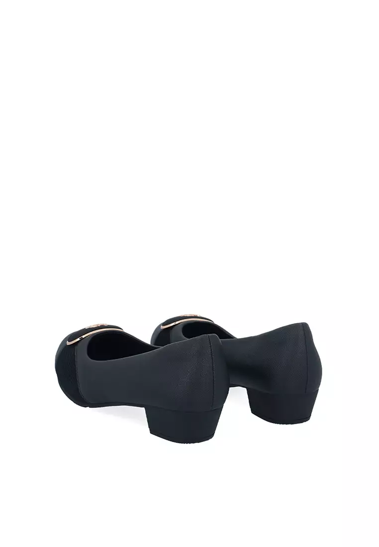 Black CR Amelia Textured Pumps