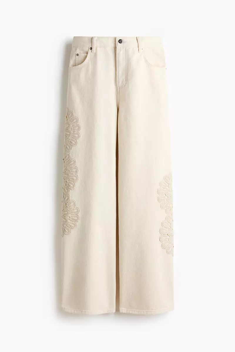 Crochet look-detail jeans