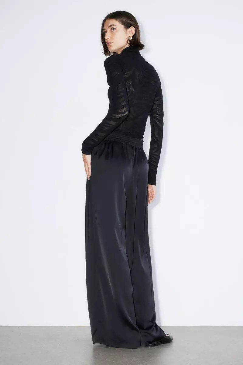 Wide trousers