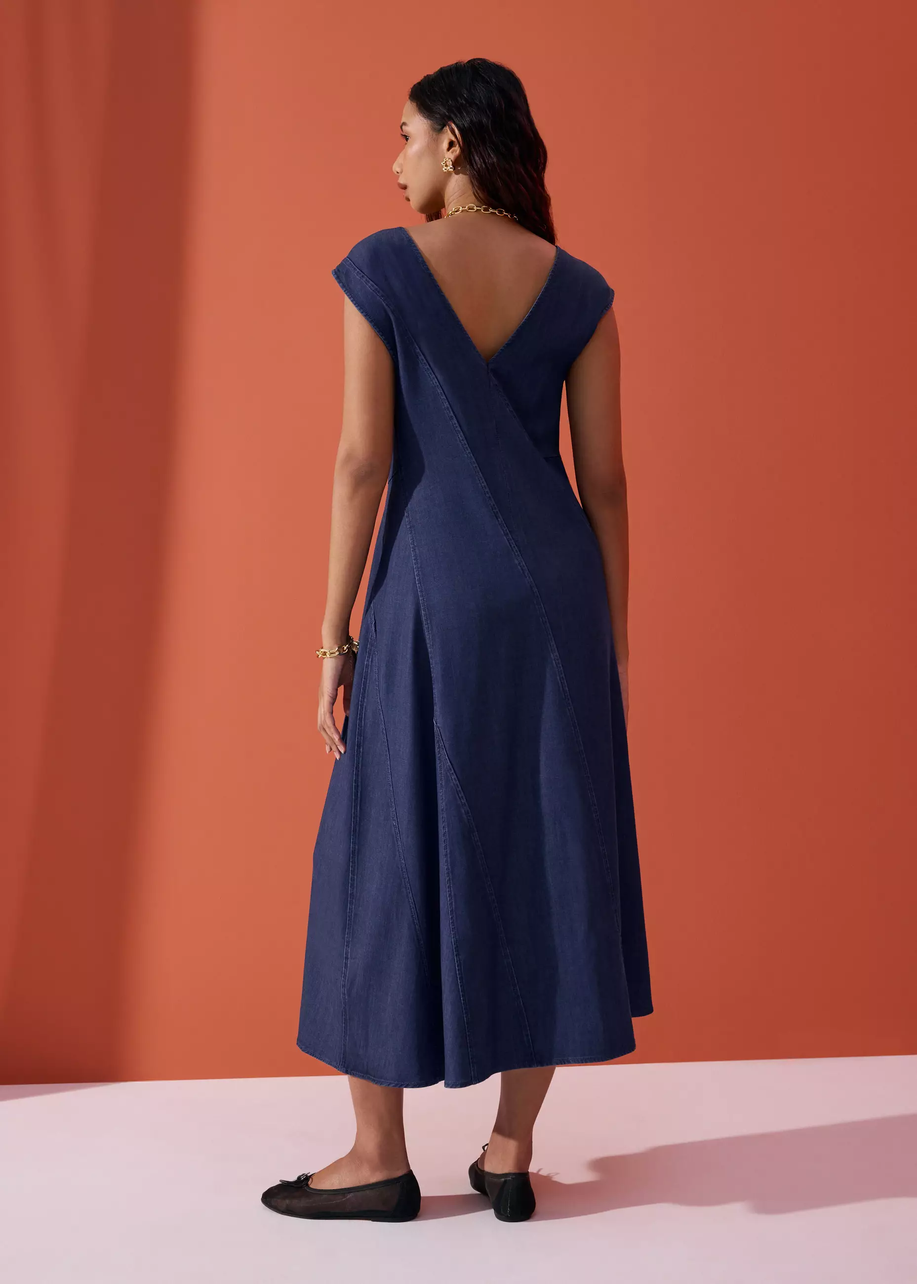 Dress Wanita - Chambray Panelled Cap Sleeve Fit & Flare Midi Dress