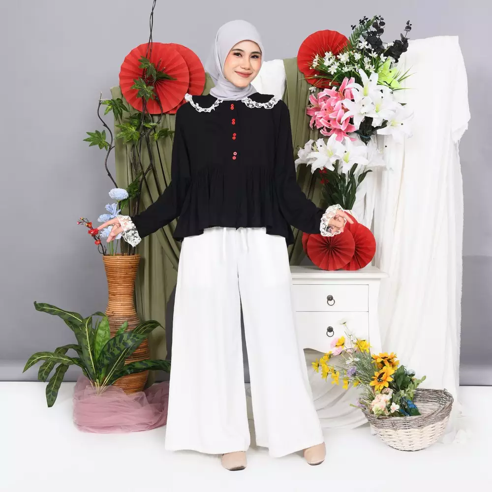 Biyaa Poplin Blouse - Rayon Black M20114 R93S1
