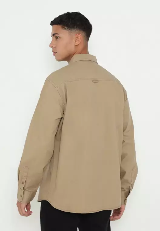 POLICE Kemeja Polos Cotton Kantong Dua Regular Fit Lengan Panjang Pria